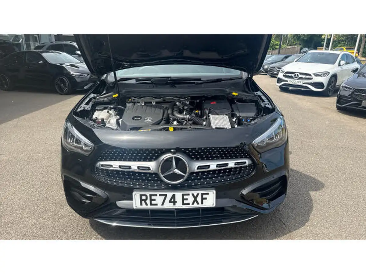 2024-mercedes-benz-gla-class-13-gla-200-amg-line-executive-big-7