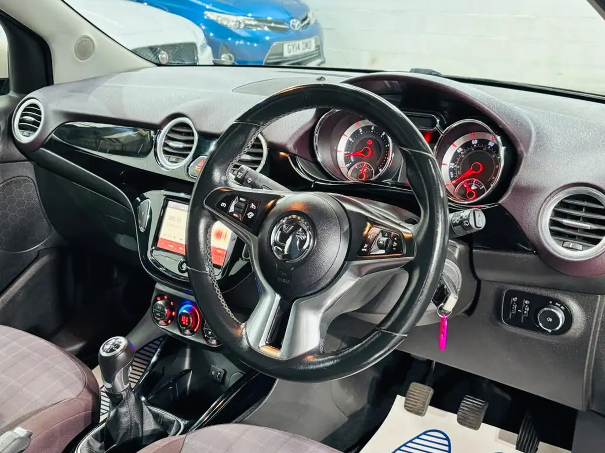 2014-vauxhall-adam-14-glam-style-pk-87ps-big-10