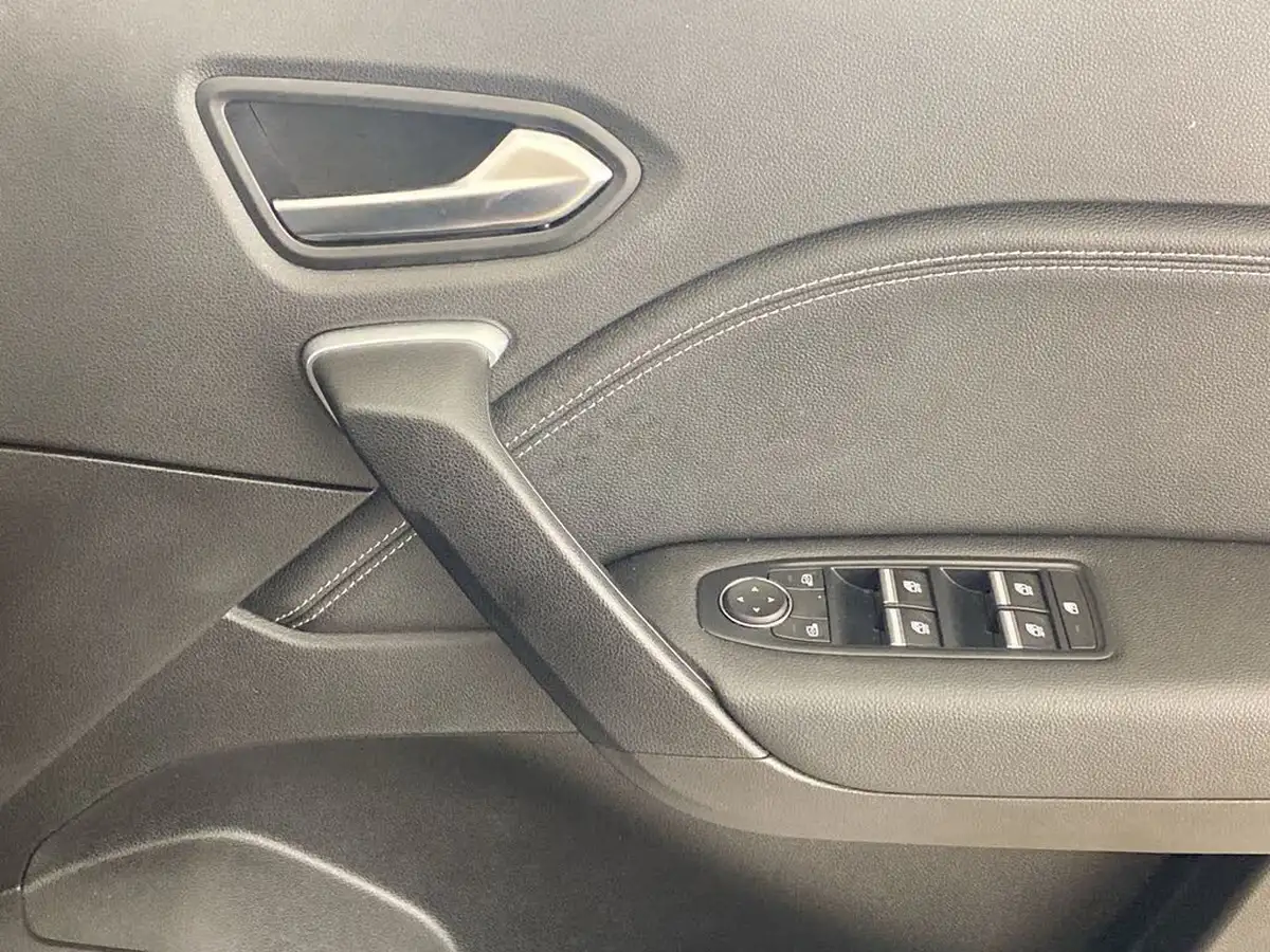 2023-renault-captur-10-tce-techno-big-12