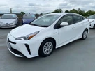 2019-toyota-prius-small-12