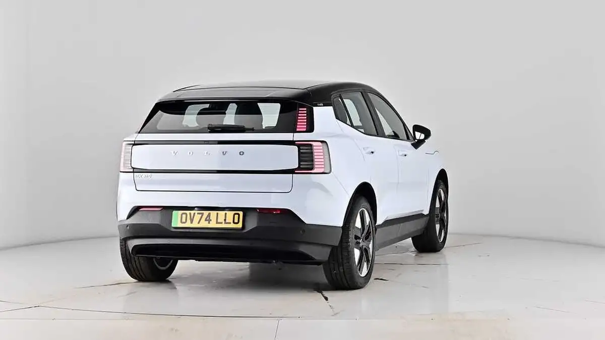 2024-volvo-ex30-e-single-motor-plus-big-74