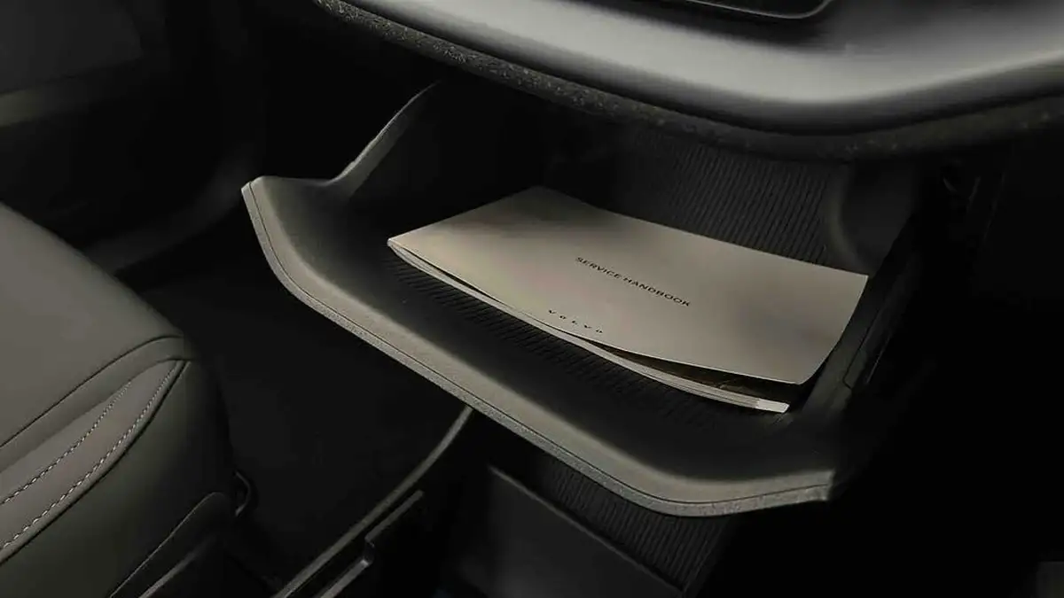 2024-volvo-ex30-e-single-motor-plus-big-46