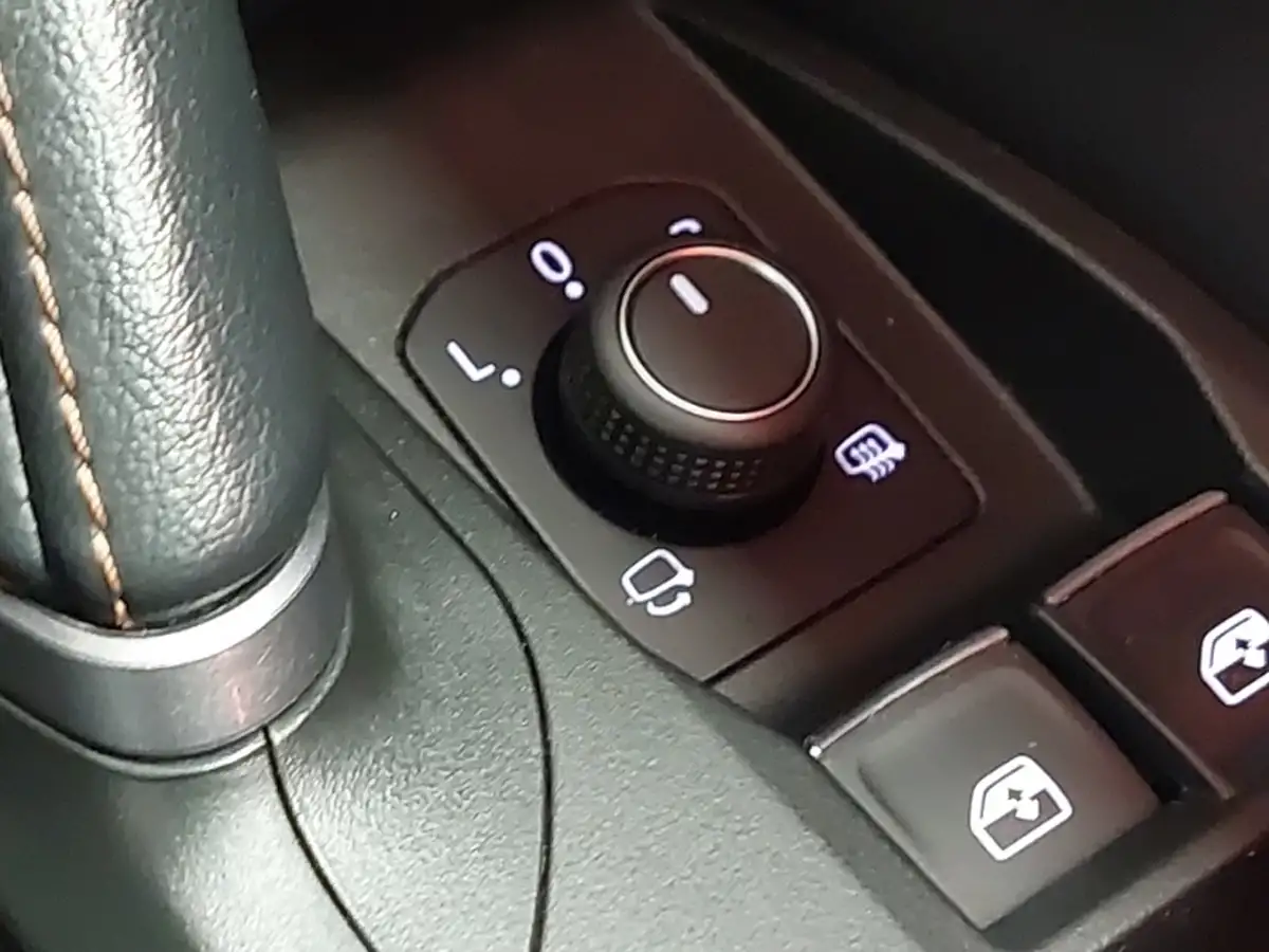 2021-cupra-formentor-20-tsi-vz2-big-16