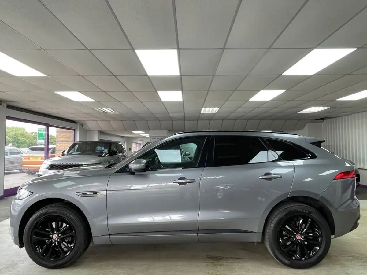 2019-jaguar-f-pace-20-i4d-r-sport-180ps-auto-big-12