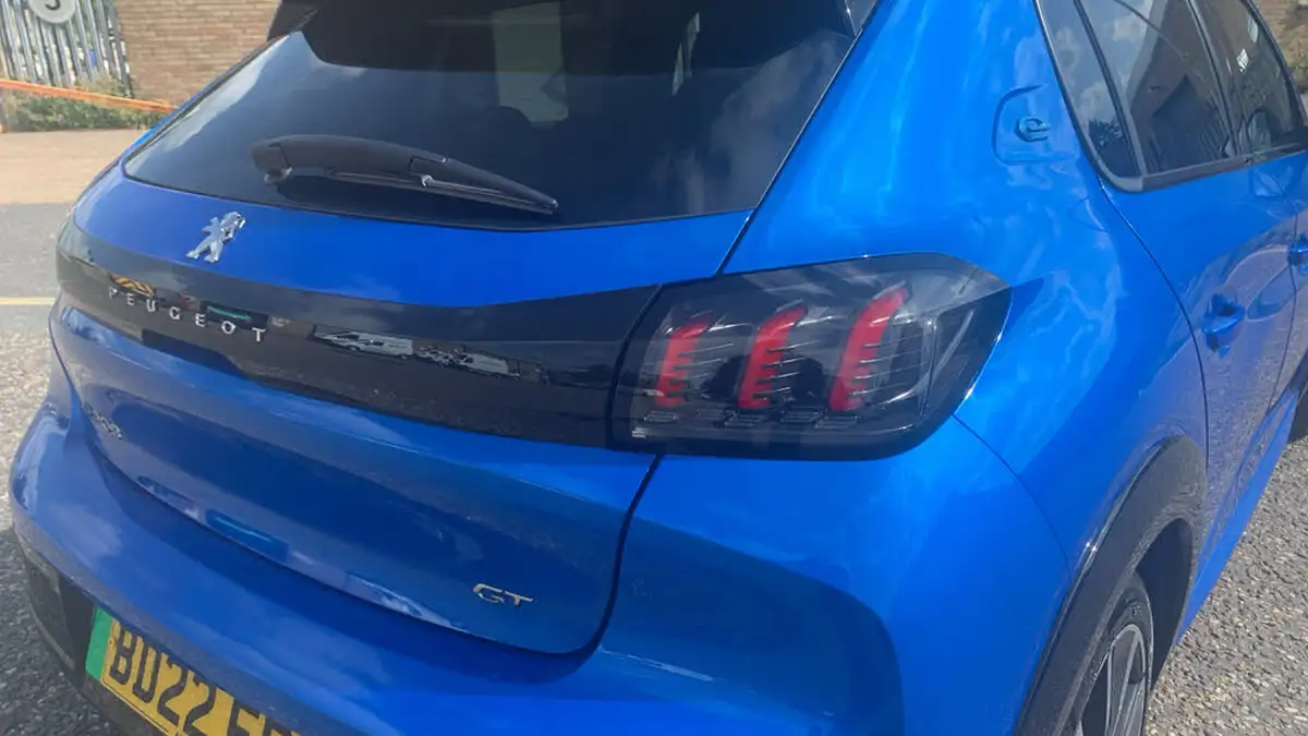 2022-peugeot-208-e-gt-136bhp-50kwh-big-44