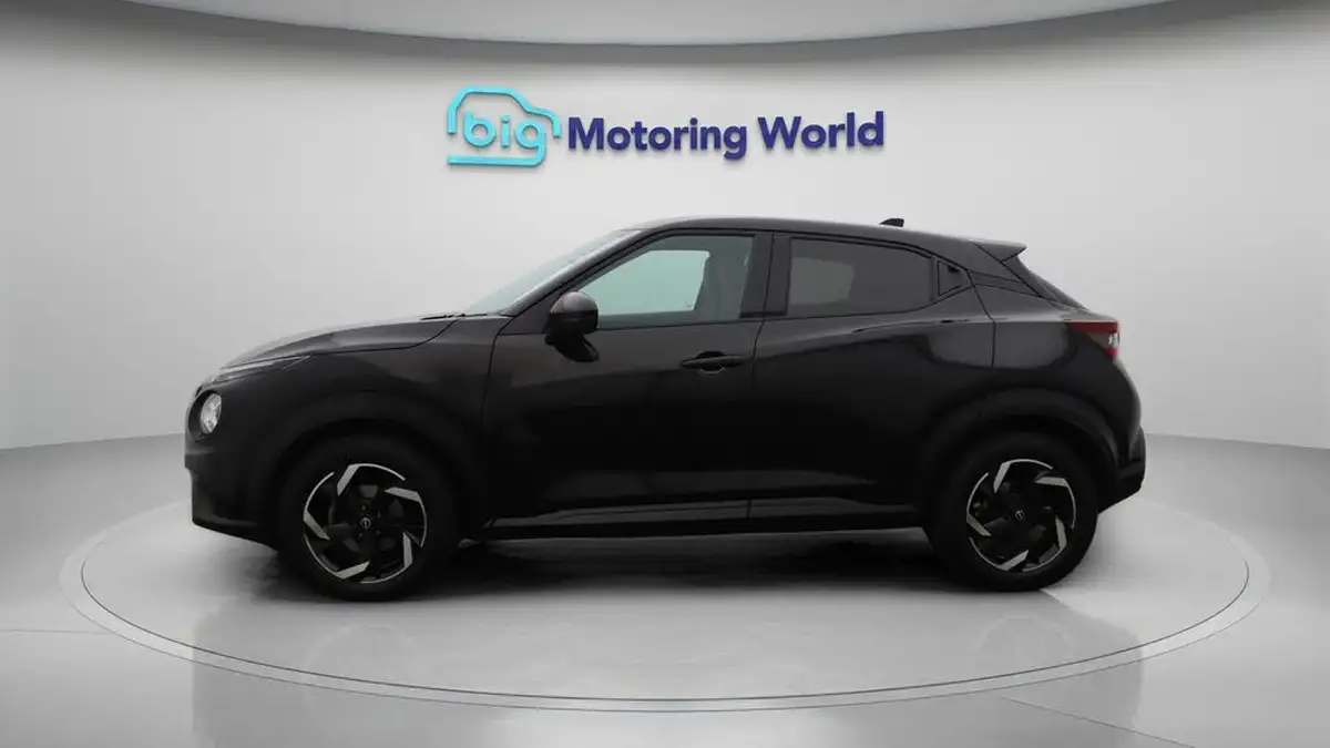 2023-nissan-juke-10-dig-t-n-connecta-big-4