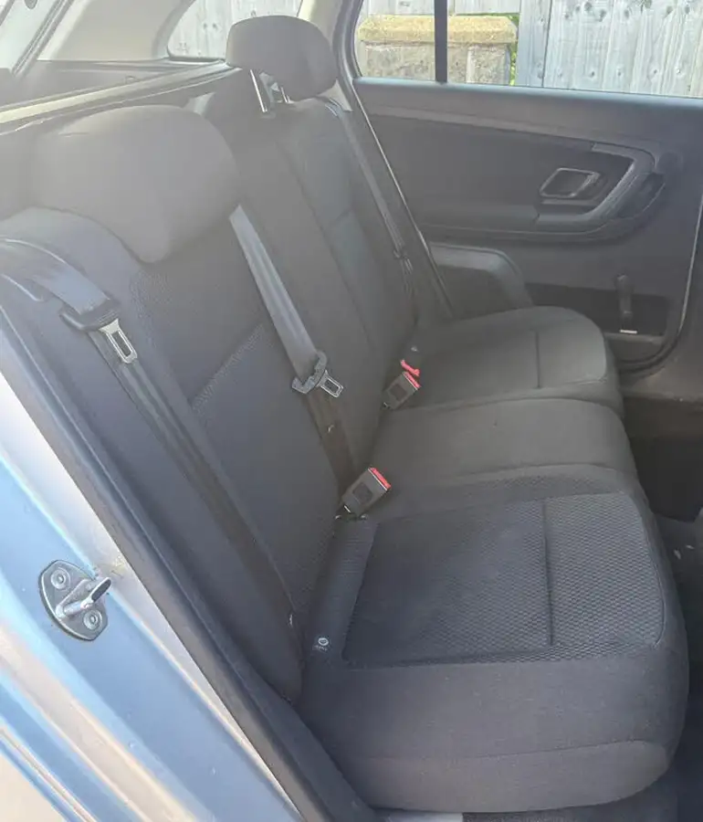2014-skoda-fabia-16td-elegance-cr-105ps-estate-big-12