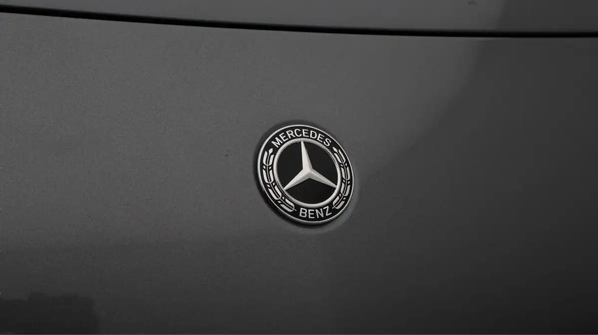 2020-mercedes-benz-a-class-13-a200-amg-line-saloon-4d-7g-dct-big-21