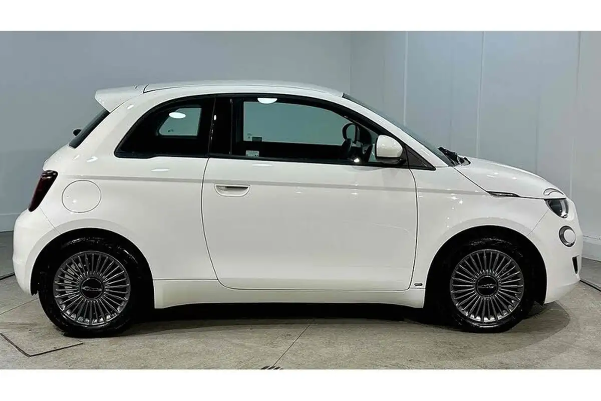 2022-fiat-500-e-icon-117bhp-big-4
