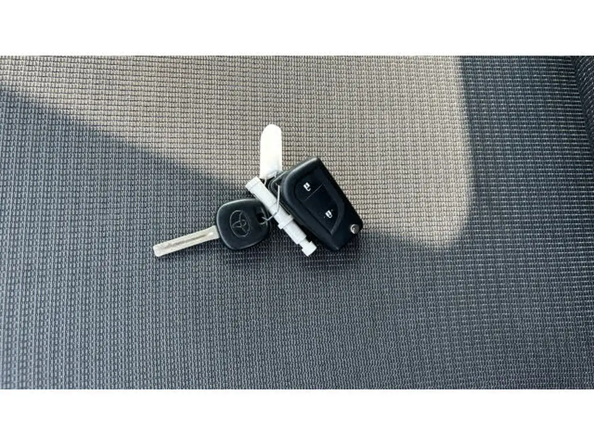 2021-toyota-aygo-10-vvt-i-x-play-tss-big-19