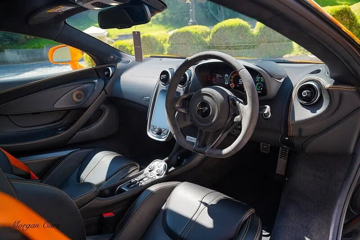 2020-mclaren-570gt-38-big-38
