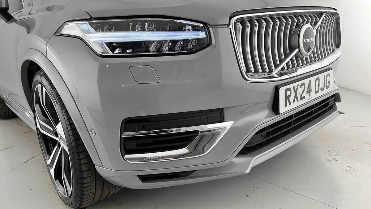 2024-volvo-xc90-20-t8-ultimate-dark-big-24