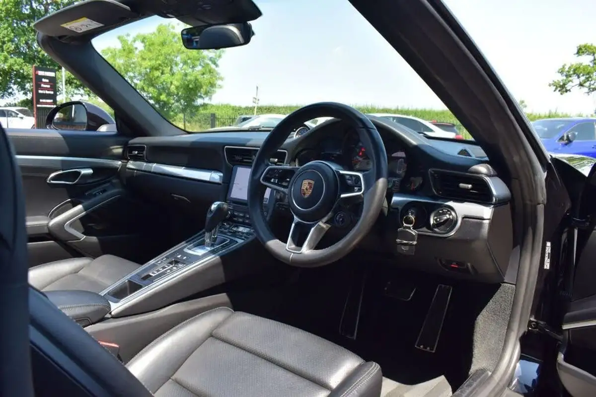 2018-porsche-911-30-carrera-s-420bhp-cabriolet-pdk-big-13