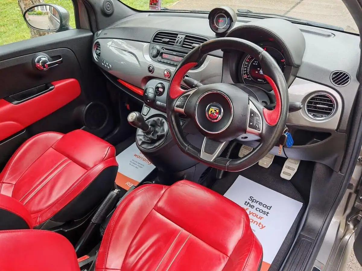 2015-abarth-500-14-tjet-595-turismo-160bhp-big-1