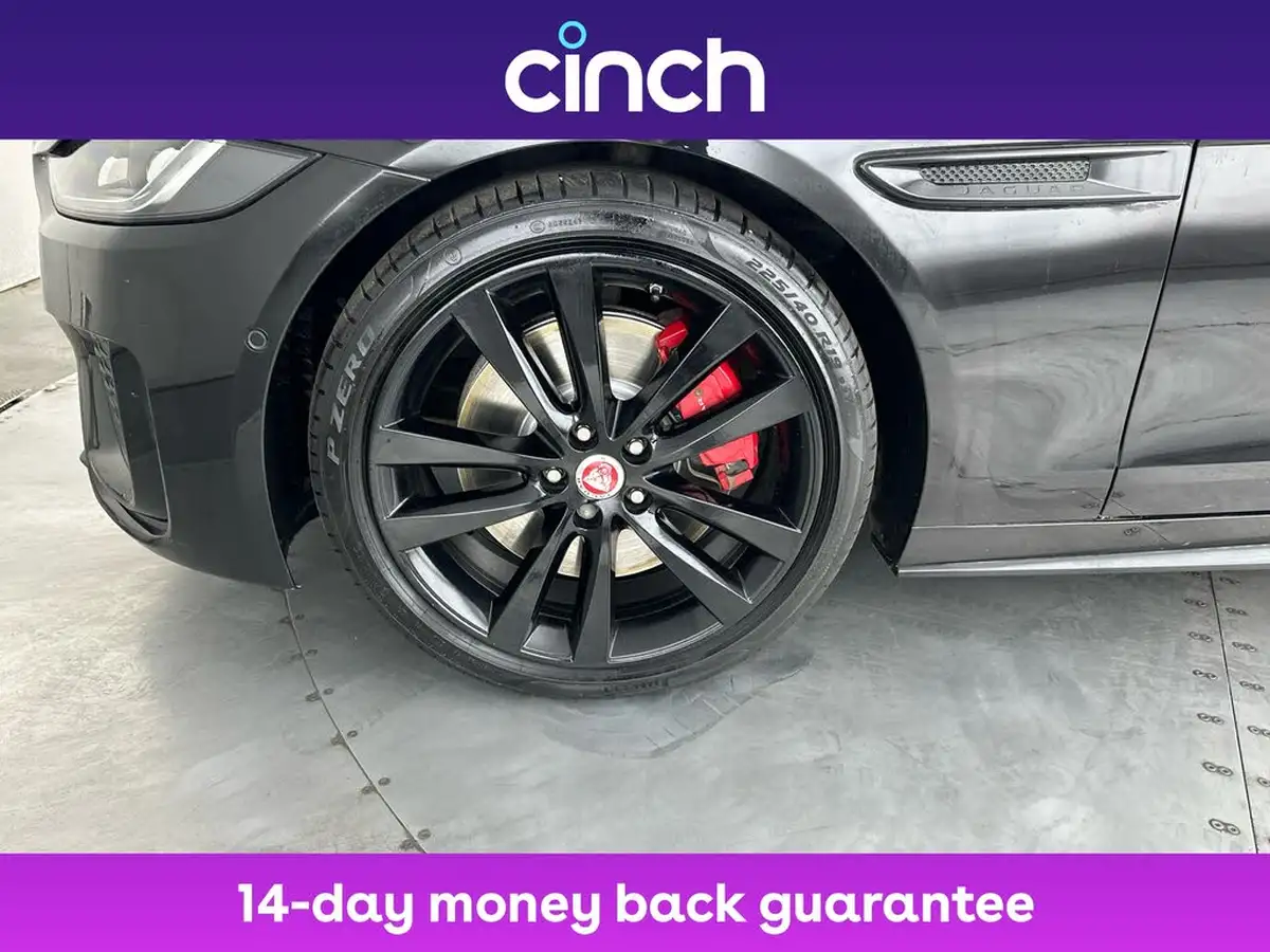 2021-jaguar-xe-20-d200-r-dynamic-black-big-23