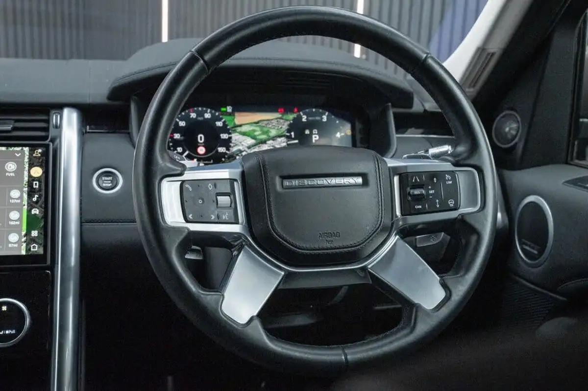 2021-land-rover-discovery-30-d300-commercial-hse-big-17