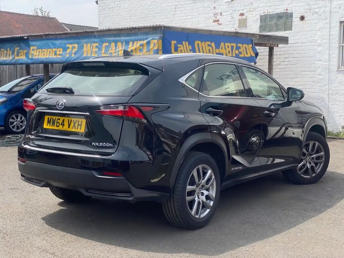 2015-lexus-nx-300h-25-se-194bhp-big-8