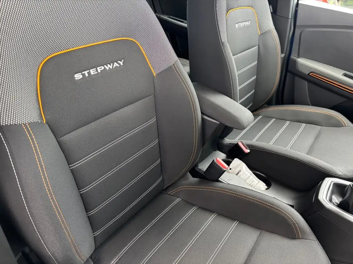 2021-dacia-sandero-stepway-10-tce-prestige-100bhp-bi-fuel-big-18