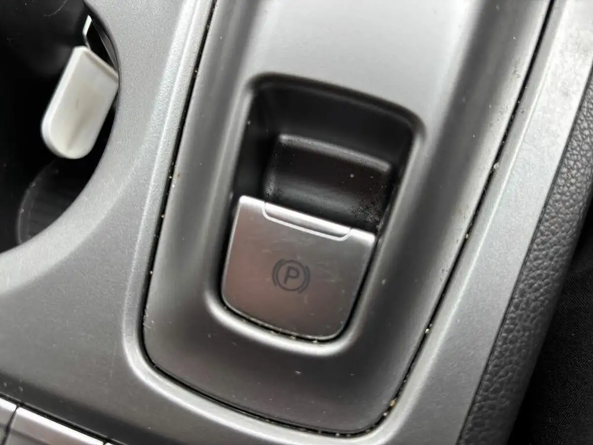 2022-hyundai-kona-e-premium-136ps-39kwh-big-25