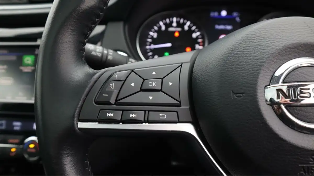 2020-nissan-qashqai-13-dig-t-n-connecta-160ps-dct-big-42