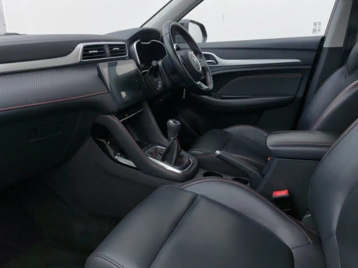 2021-mg-zs-suv-15-vti-tech-exclusive-big-4
