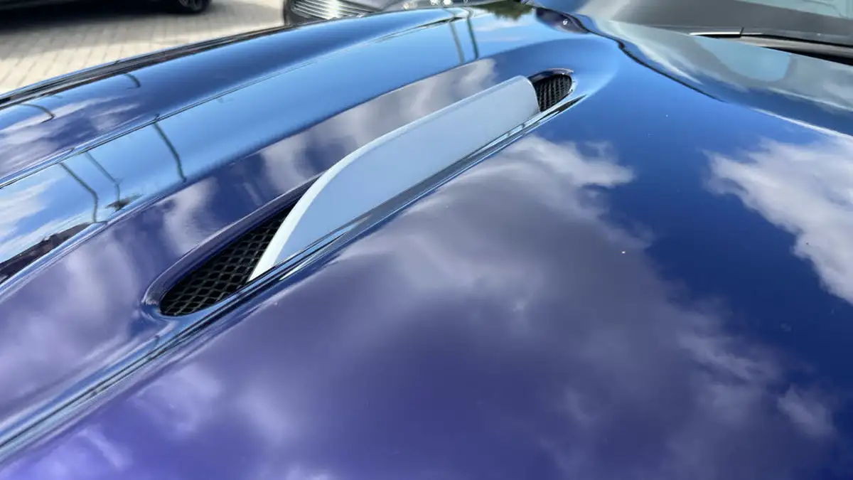 2022-aston-martin-dbx-40-v8-big-16