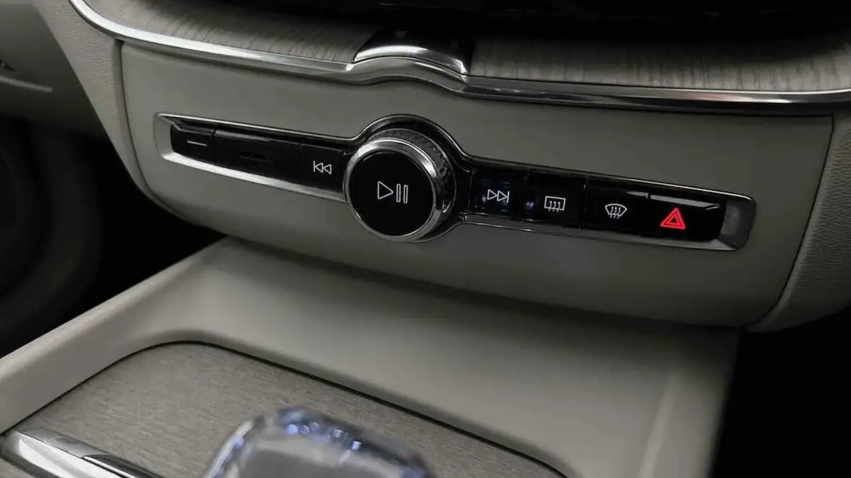 2020-volvo-xc60-20td-b4-inscription-expression-big-47