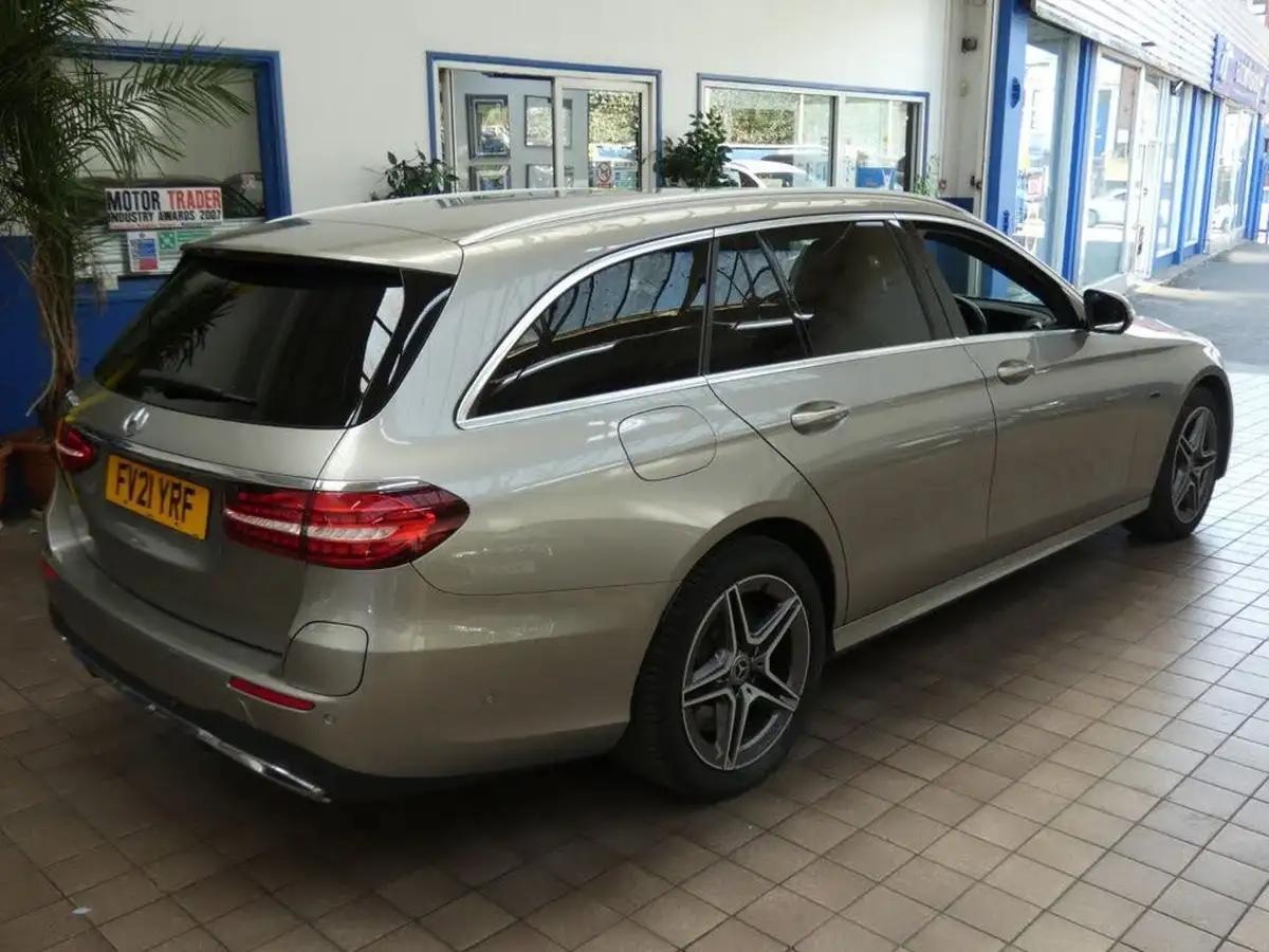 2021-mercedes-benz-e-class-20d-e300de-amg-line-eq-power-estate-5d-big-19