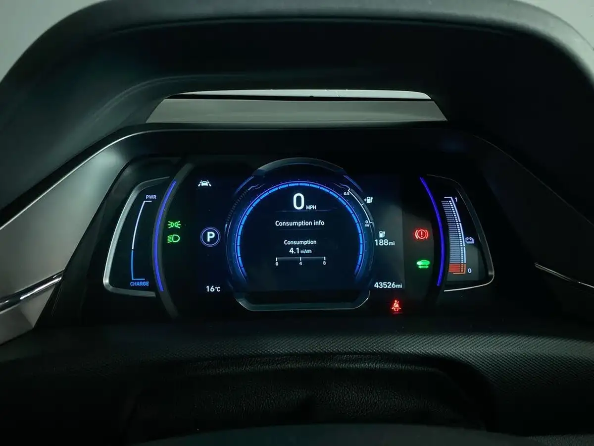 2021-hyundai-ioniq-e-premium-se-electric-100kw-big-27