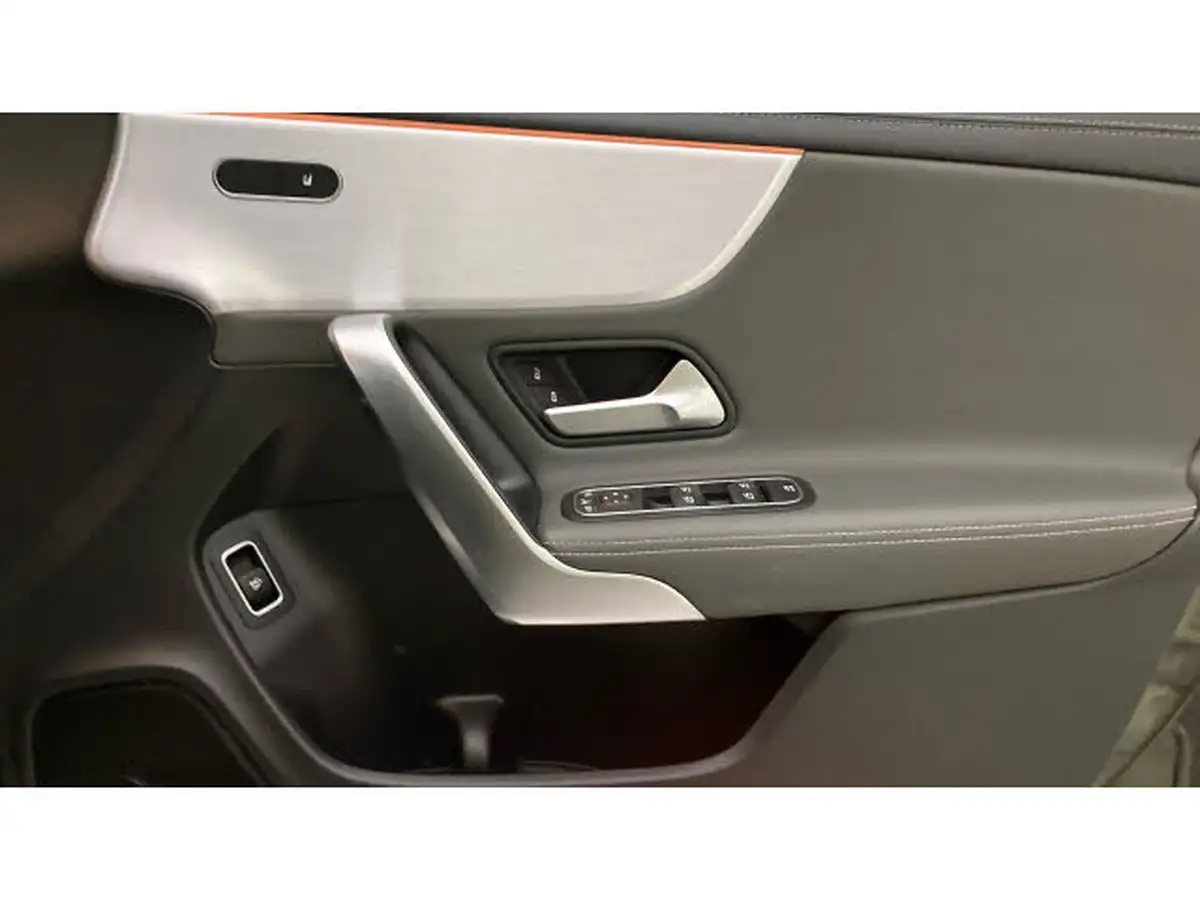 2019-mercedes-benz-cla-13-cla-200-amg-line-premium-coupe-4d-7g-dct-big-18