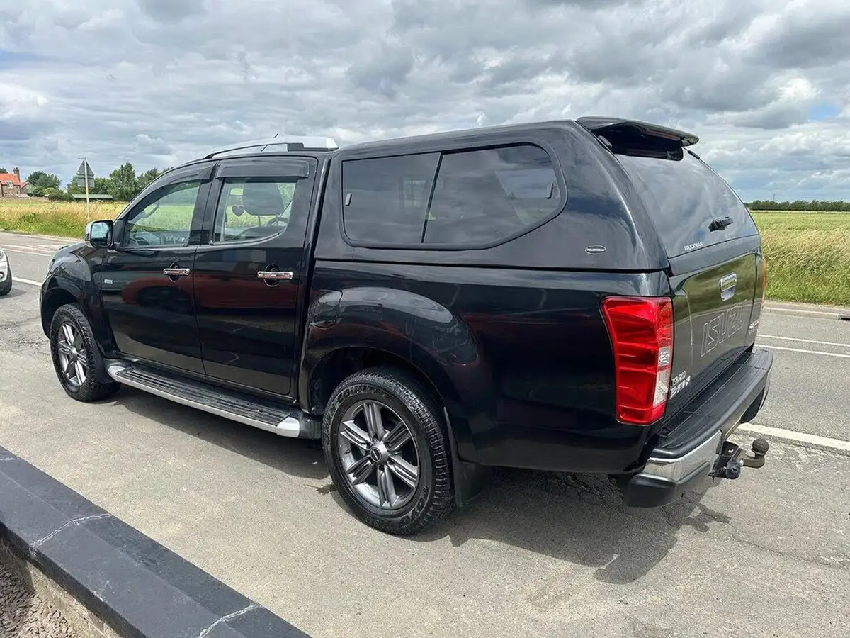 2014-isuzu-d-max-25td-utah-vision-auto-big-6