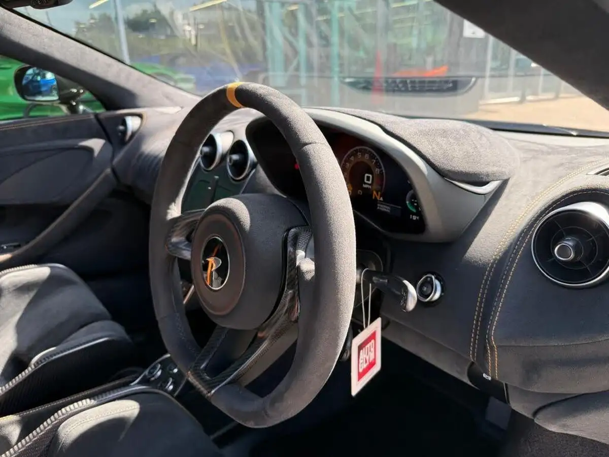 2019-mclaren-600lt-38-big-23