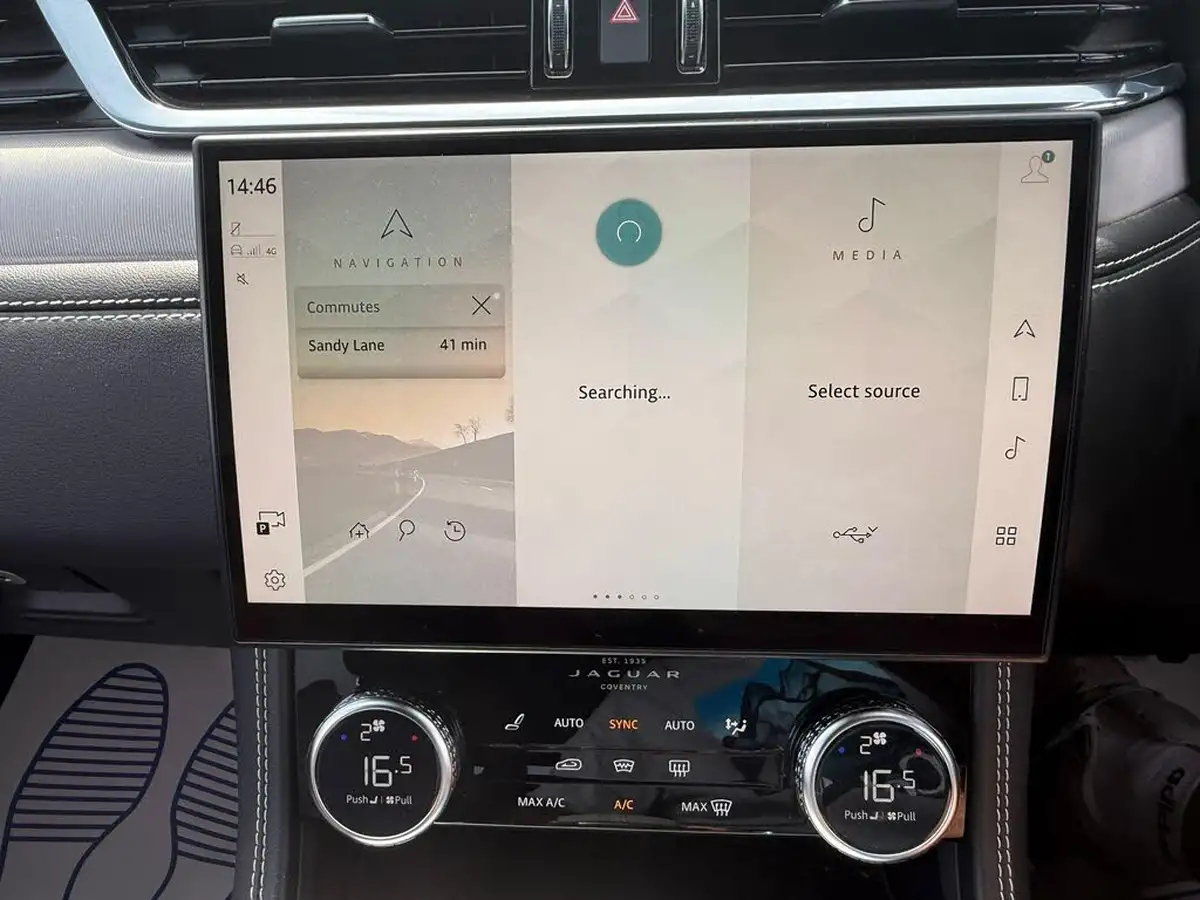 2022-jaguar-f-pace-20-p400e-r-dynamic-s-big-31