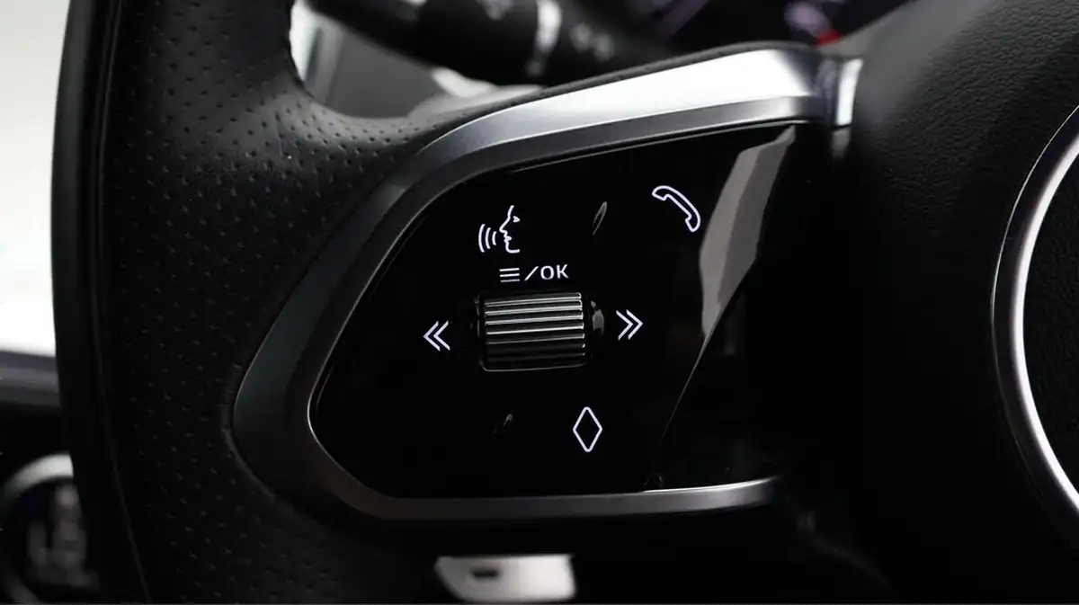 2021-jaguar-e-pace-20-d200-r-dynamic-se-big-24