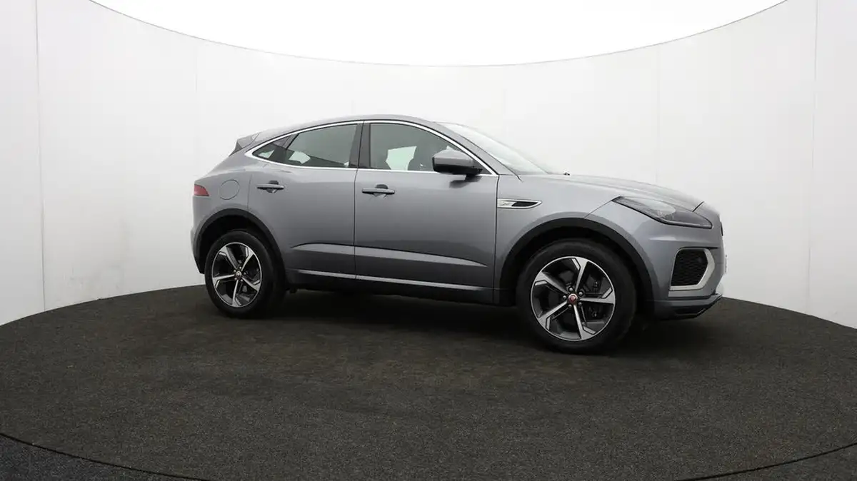 2021-jaguar-e-pace-20-d200-r-dynamic-se-big-48