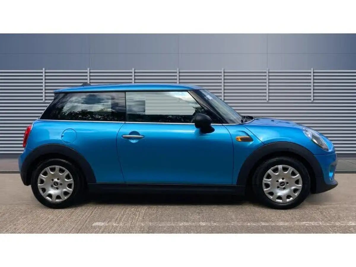 2017-mini-cooper-12-one-3d-big-4