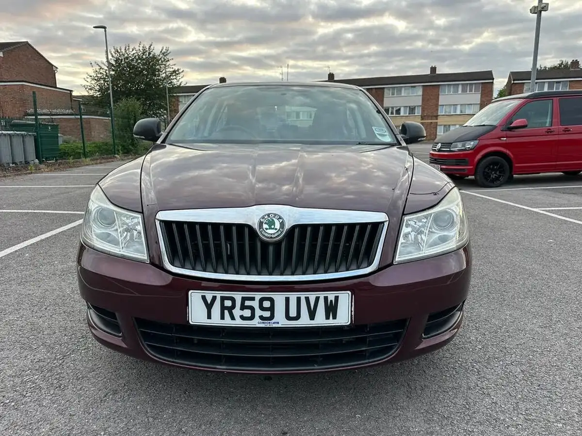 2009-skoda-octavia-19td-s-pd-105bhp-hatchback-big-2