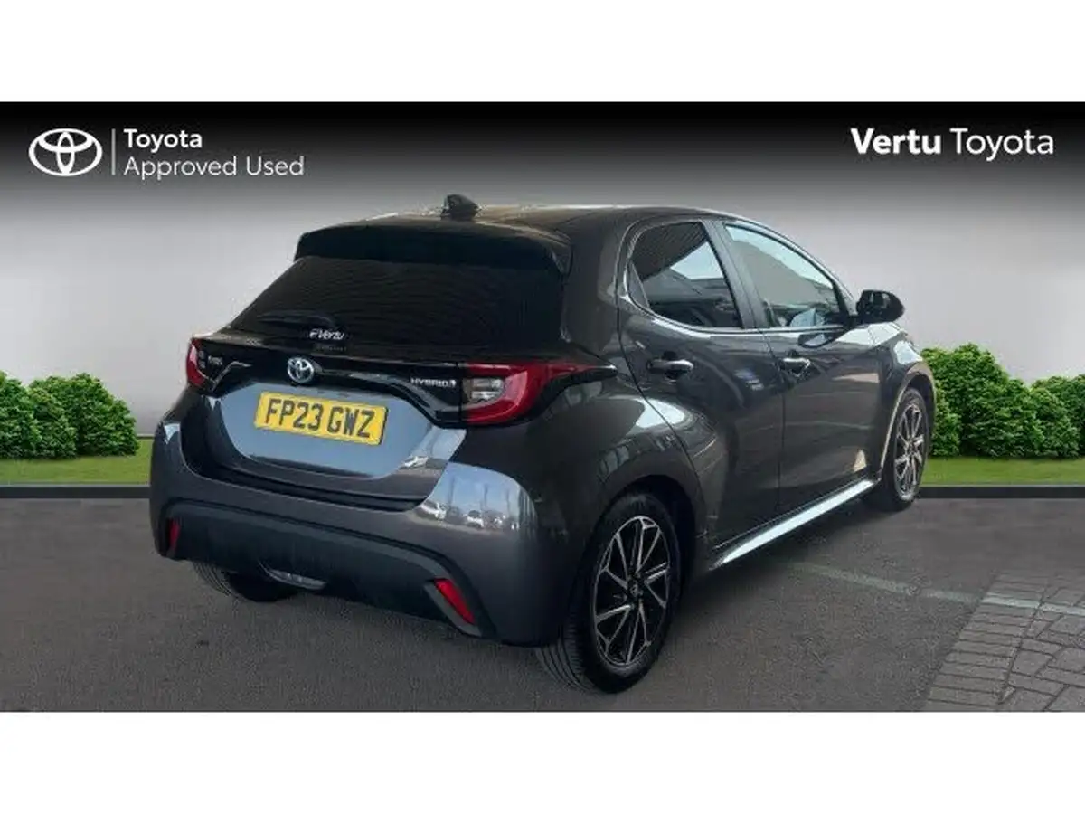 2023-toyota-yaris-15-vvt-i-design-big-1