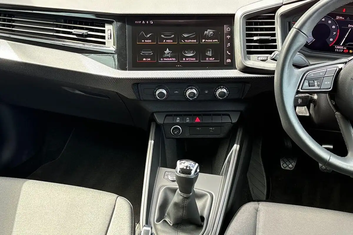 2023-audi-a1-10-25-tfsi-technik-big-34