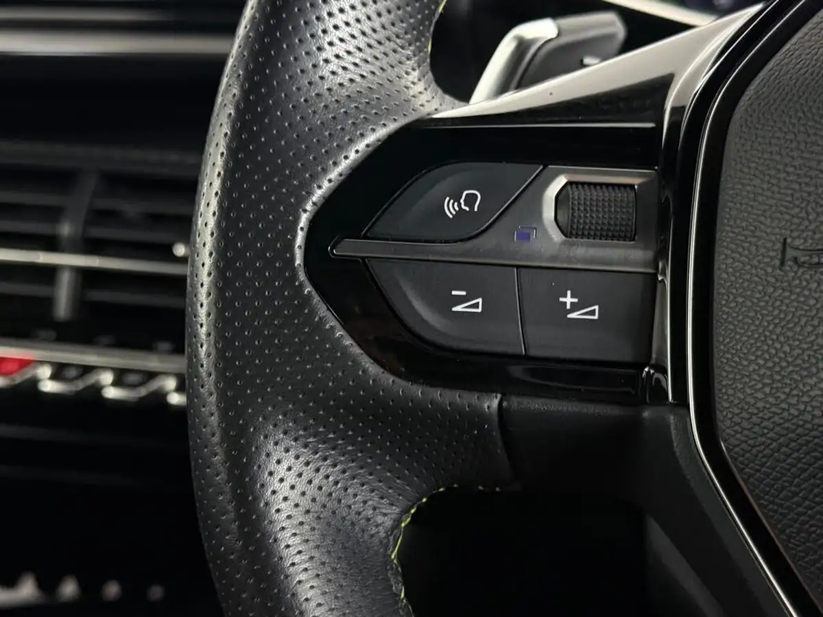 2022-peugeot-2008-suv-12-puretech-gt-eat8-big-22