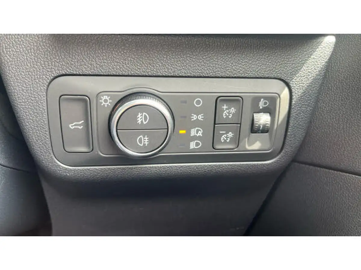 2023-ford-kuga-15t-black-package-edition-big-21