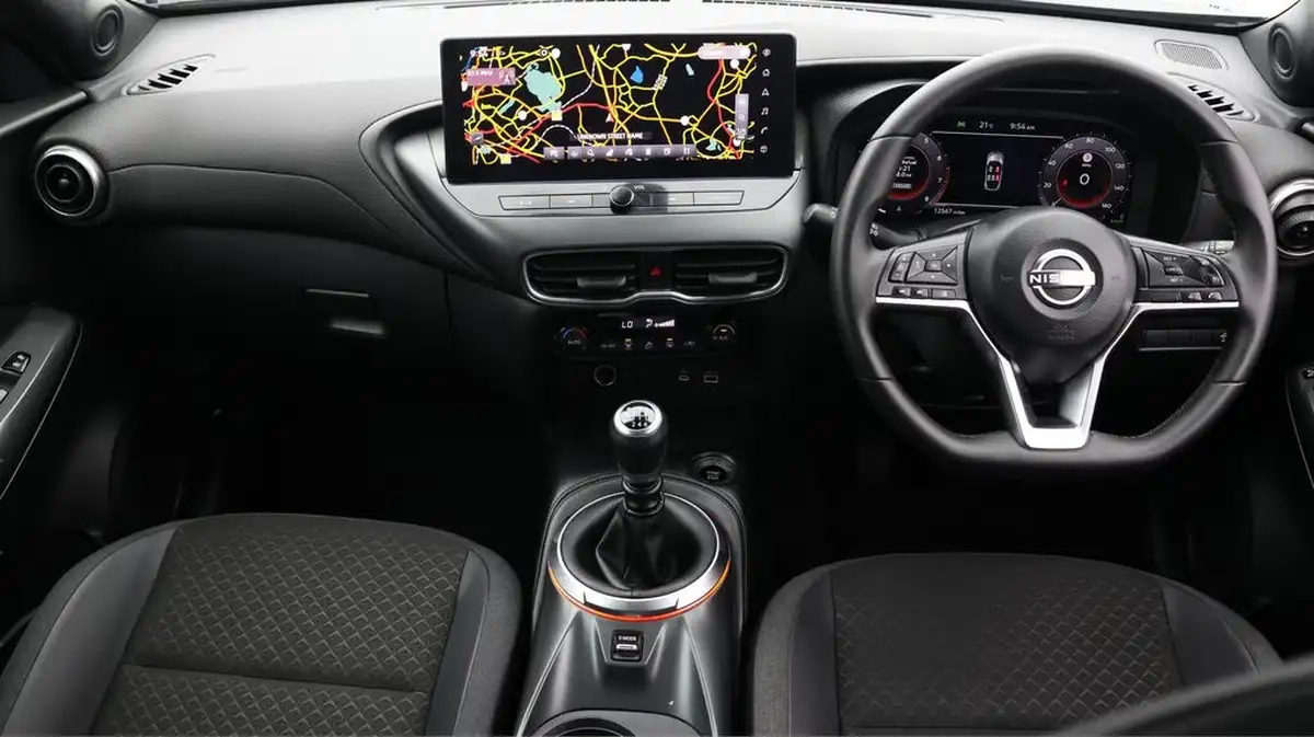 2024-nissan-juke-10-dig-t-n-connecta-big-18