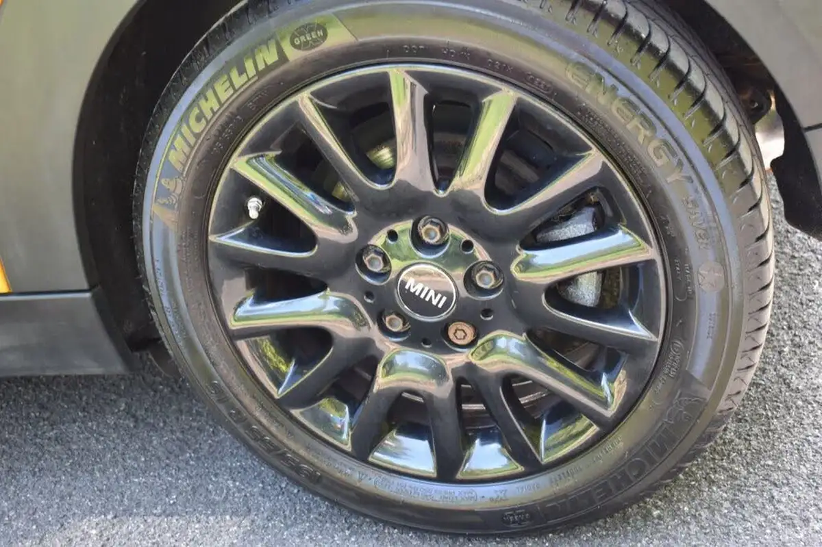 2014-mini-cooper-15-cooper-3d-auto-big-28