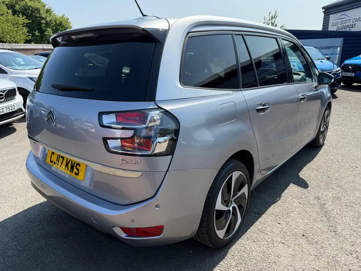 2017-citroen-grand-c4-picasso-20bluehdi-flair-big-5