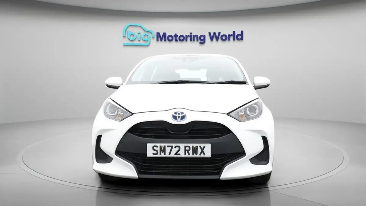 2022-toyota-yaris-15-vvt-i-icon-big-2