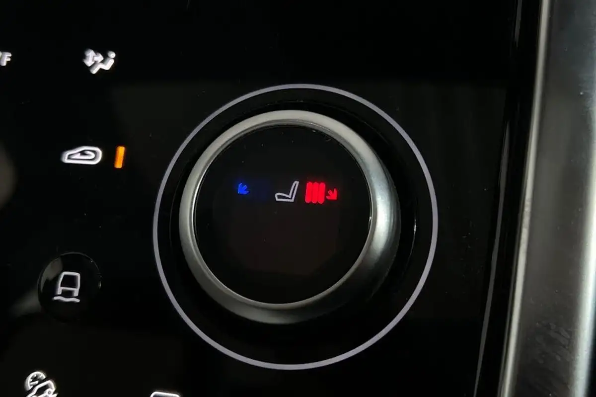 2021-land-rover-discovery-sport-15-p300e-r-dynamic-hse-big-21