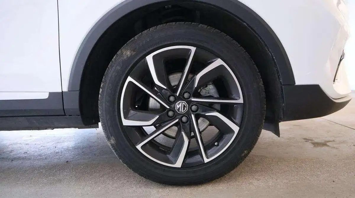 2024-mg-zs-suv-10t-gdi-exclusive-auto-big-3