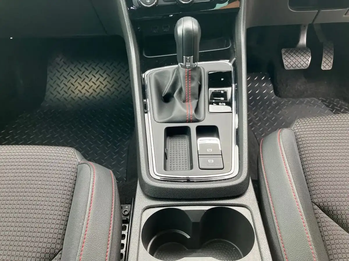 2020-seat-leon-15-tsi-evo-fr-150ps-hatchback-dsg-big-19