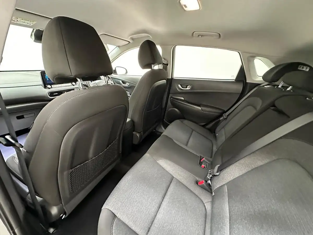 2023-hyundai-kona-e-premium-136ps-39kwh-big-25