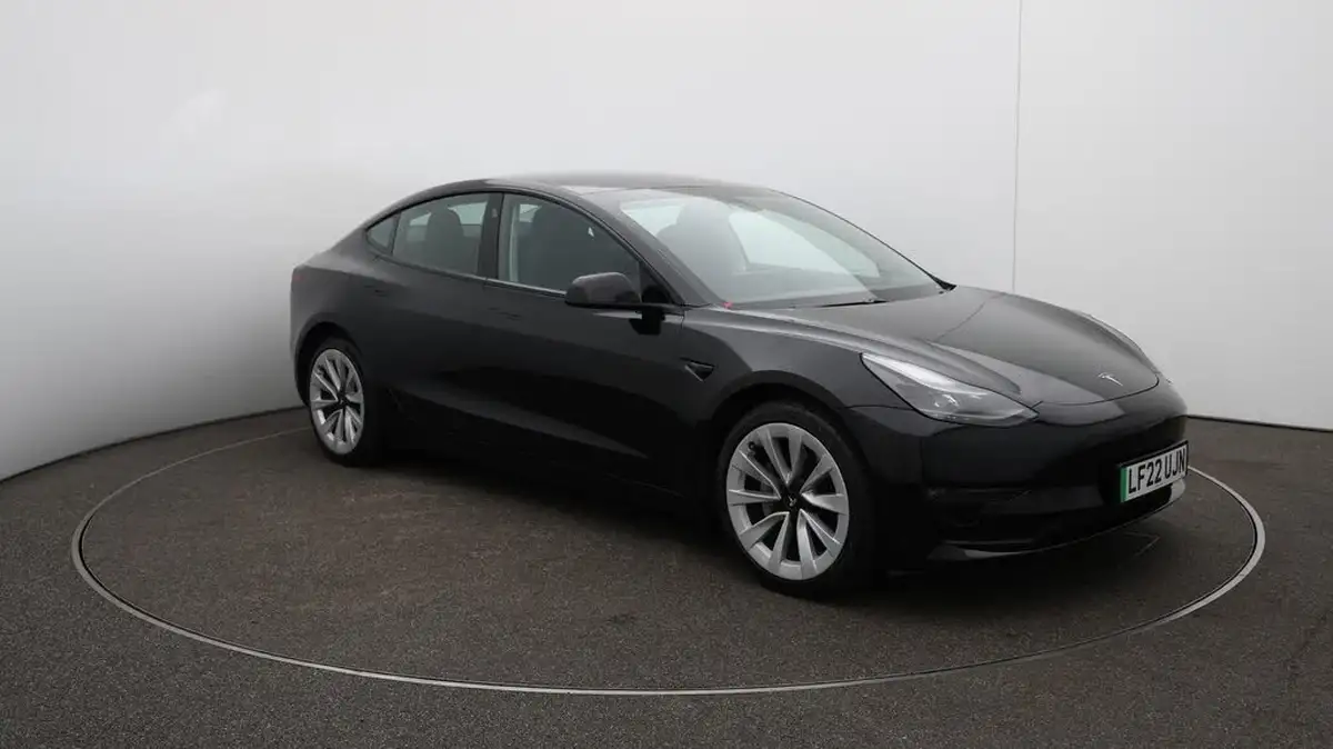 2022-tesla-model-3-e-long-range-big-44